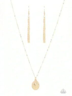 They call me Mama Gold Necklace